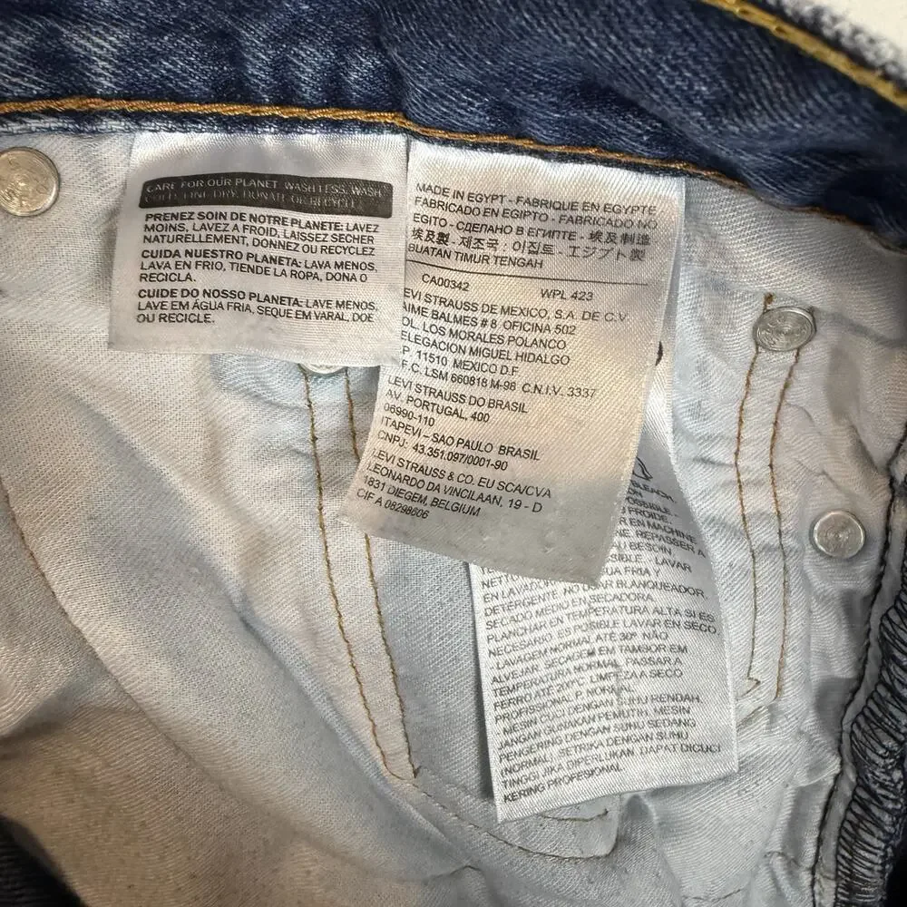 Levi's 550 Mens 39x32 Blue Denim‎ Medium Wash Relaxed Fit Straight Leg Zip Fly